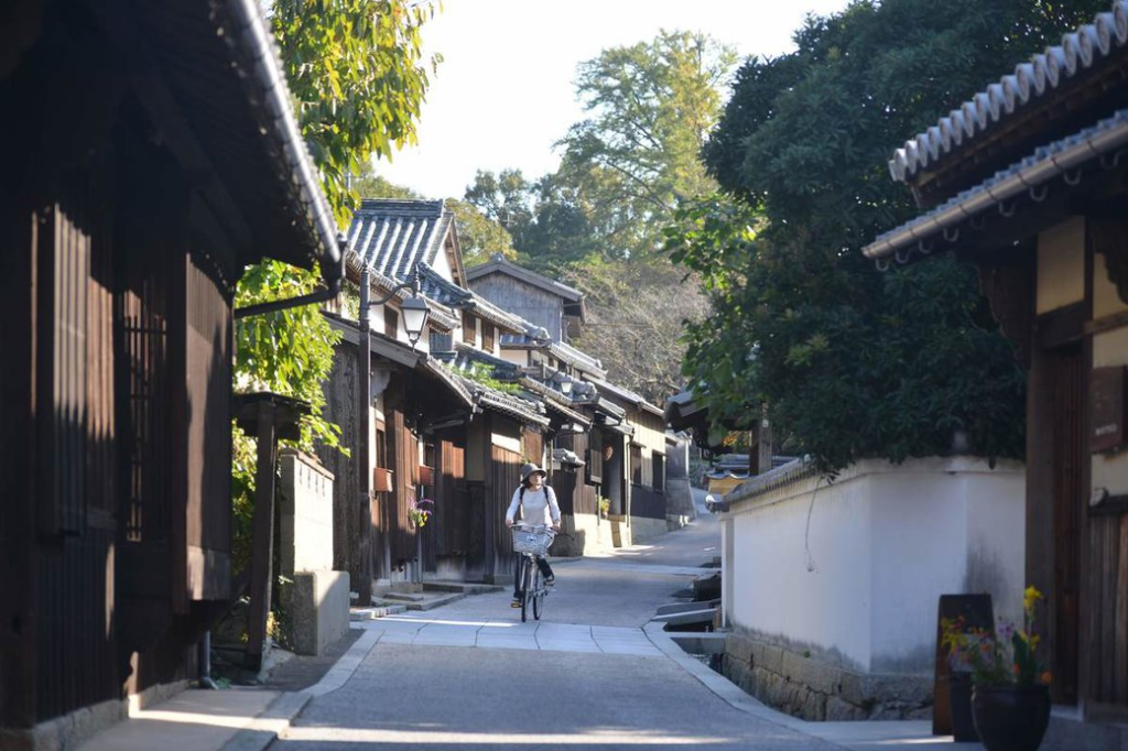 丸亀市塩飽本島町笠島