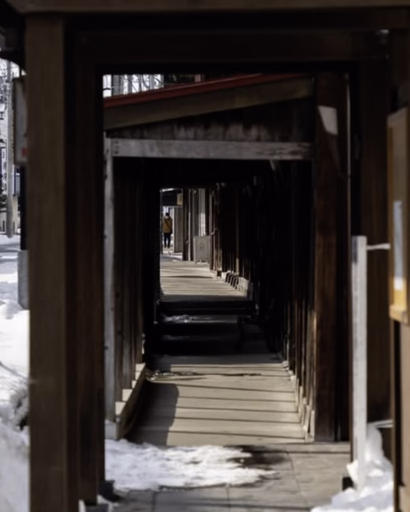 中町こみせ通り