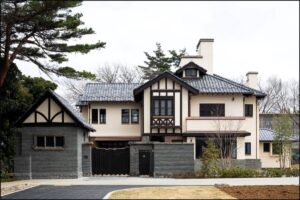旧渡辺甚吉邸 チューダー様式の洋風住宅
